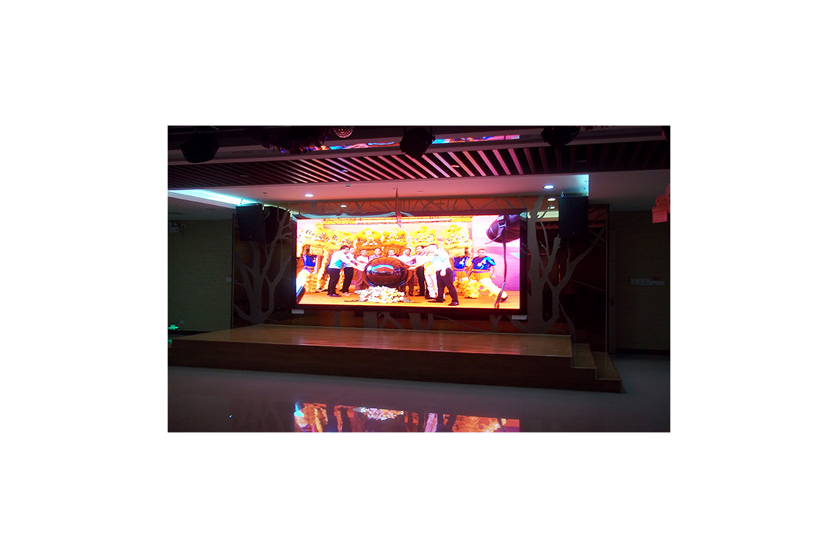 P3.91 前维护LED户外租赁显示屏