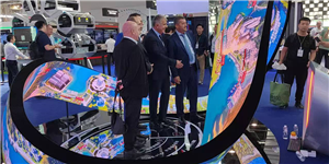 户内P1.25莫比乌斯环